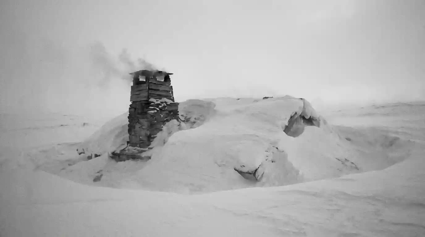 Tenant Abandonment vs Extended Absence: A Landlord Cheat Sheet